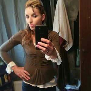 Meet your Posher, Rebecca